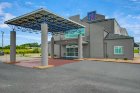  Motel 6-Montgomery, AL - Airport  Хоп Халл
